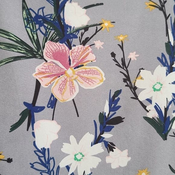 PLUS SIZE WOMAN'S SHEIN CURVE TOP - Picture 7 of 10